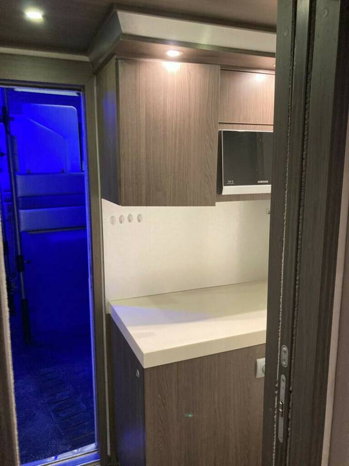 Horsebox NON-HGV Iveco IVECO 0 Used