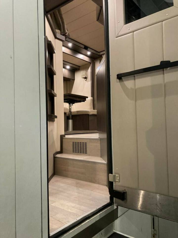 Horsebox NON-HGV Iveco IVECO 0 Used