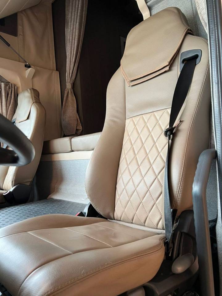 Horsebox NON-HGV Iveco IVECO 0 Used