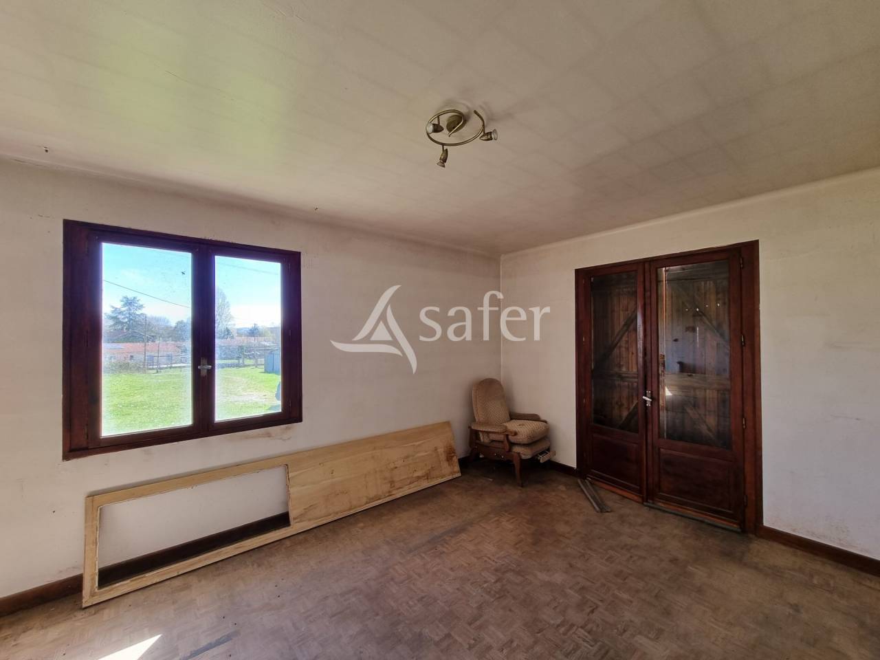 Other country property  Hautes-Pyrénées