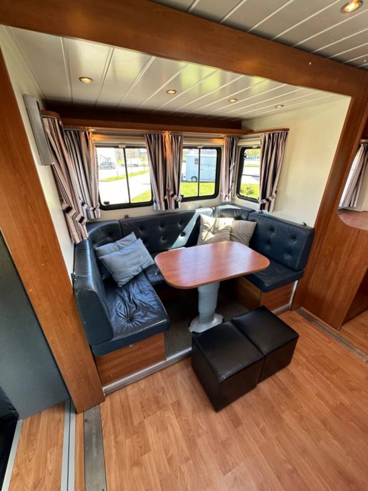 Horsebox NON-HGV Scania SCANIA 0 Used