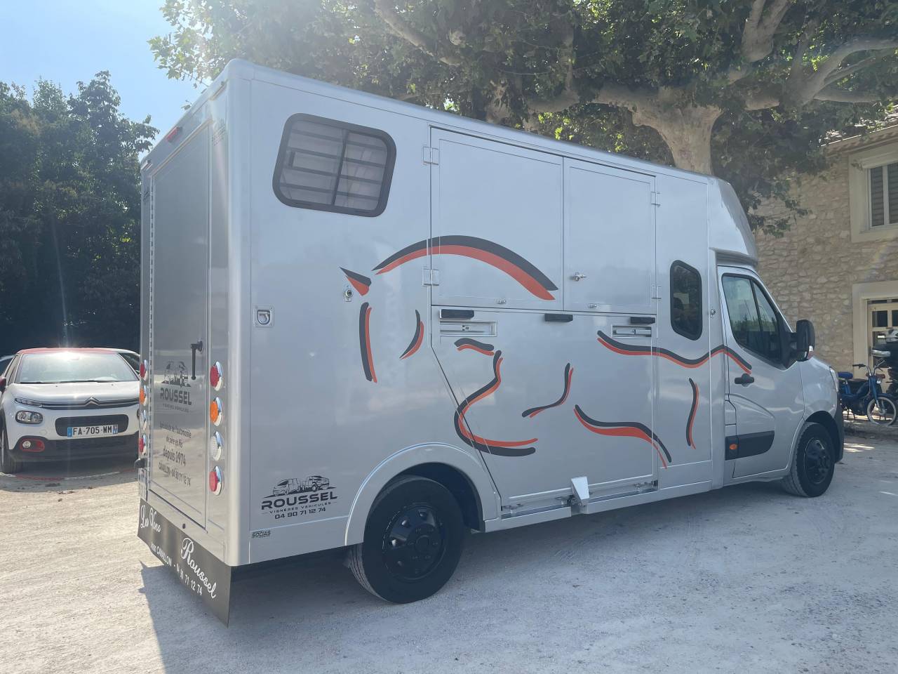 Horsebox HGV Les Vans Roussel MASTER 2020 New