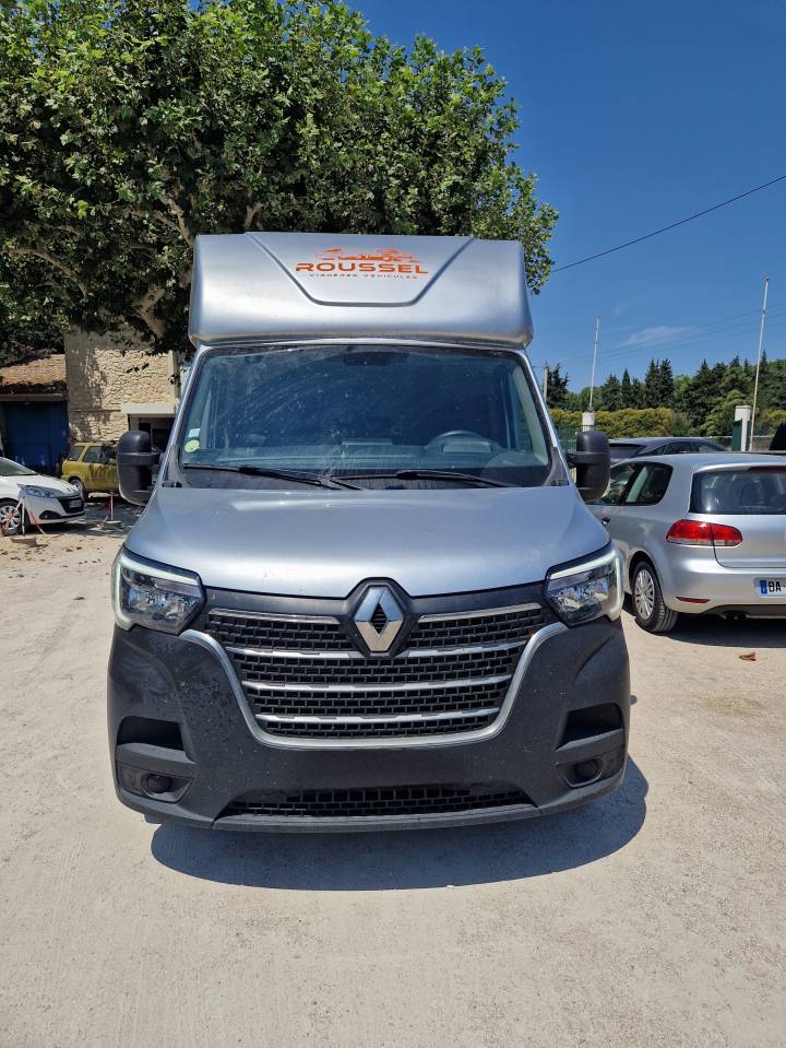 Horsebox HGV Les Vans Roussel MASTER 2020 New