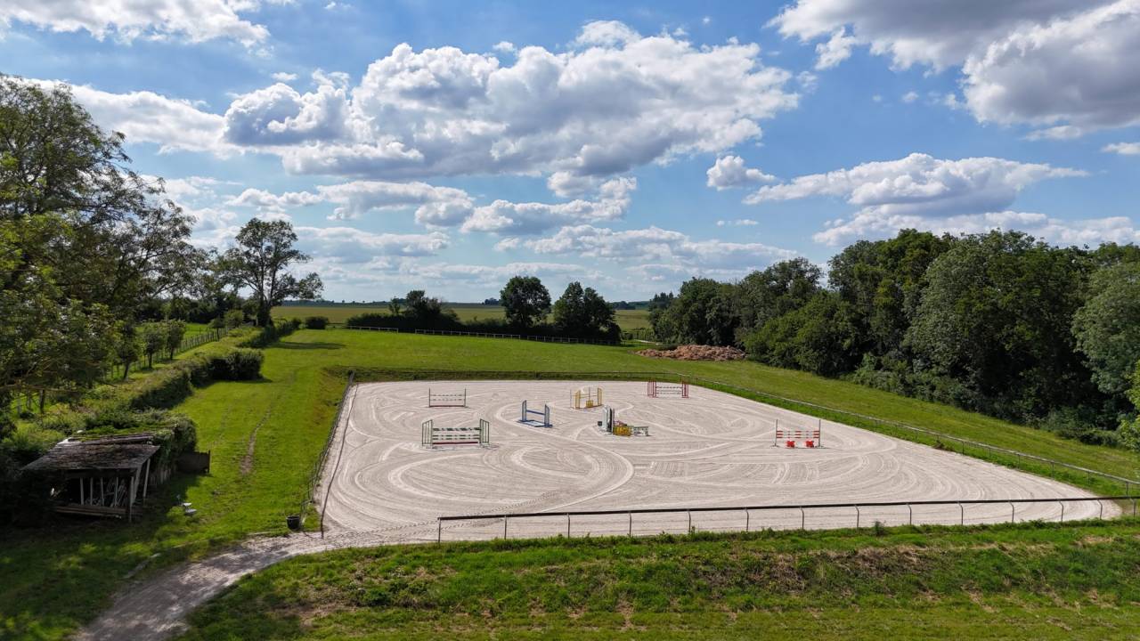 Livery yard  Val-d'Oise