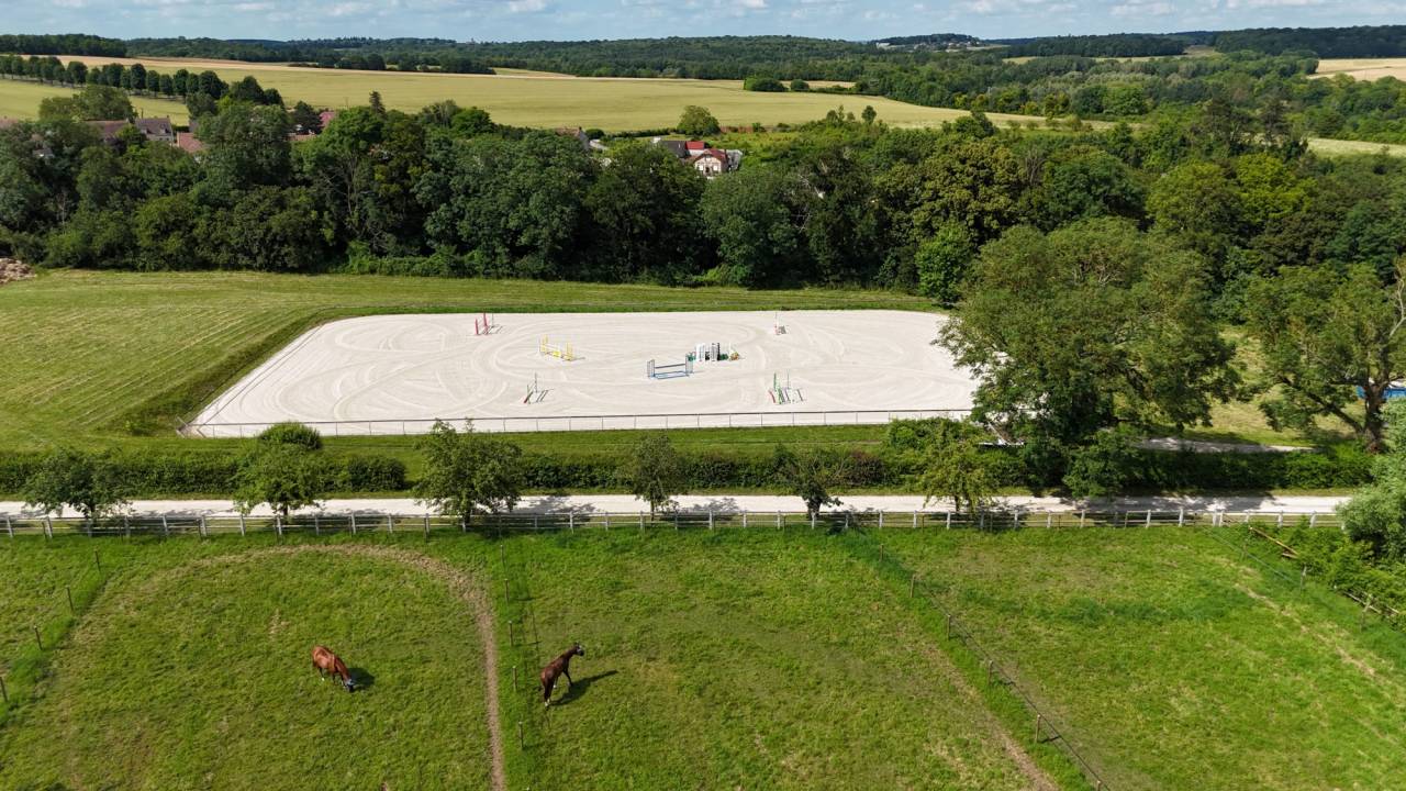 Livery yard  Val-d'Oise