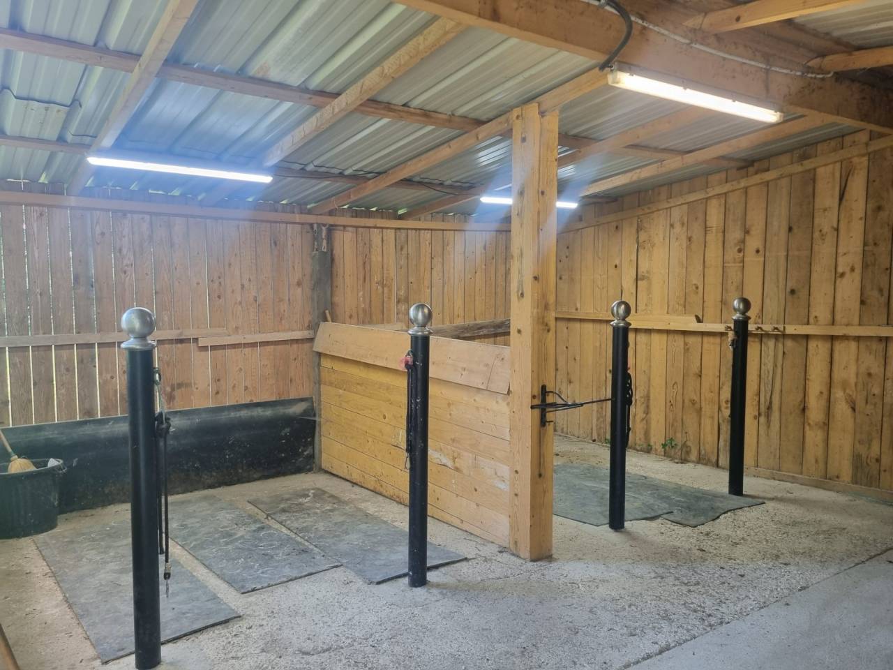 Livery yard  Val-d'Oise