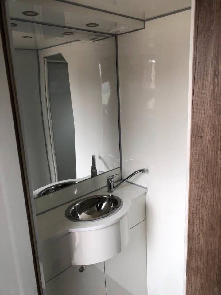 Horsebox NON-HGV Autre marque FUSO  0 New