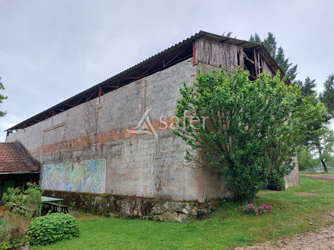 Sheep farm  Dordogne