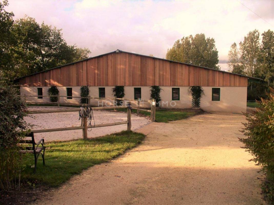Equestrian property  Indre-et-Loire