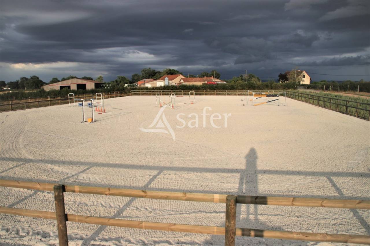 Equestrian property  Allier