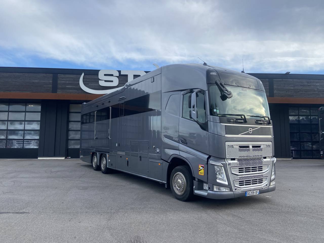 Horsebox NON-HGV STX  2015 Used