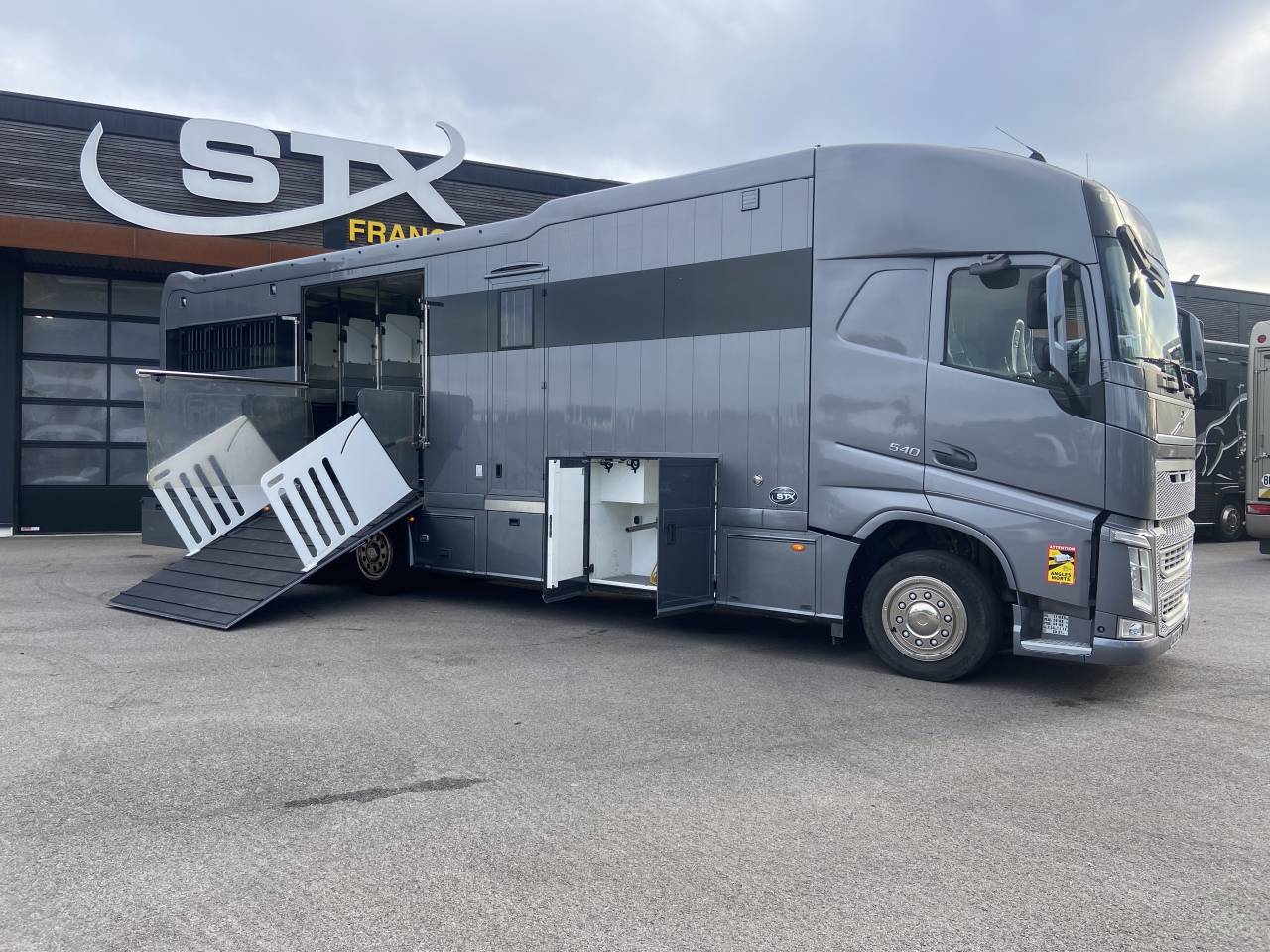 Horsebox NON-HGV STX  2015 Used