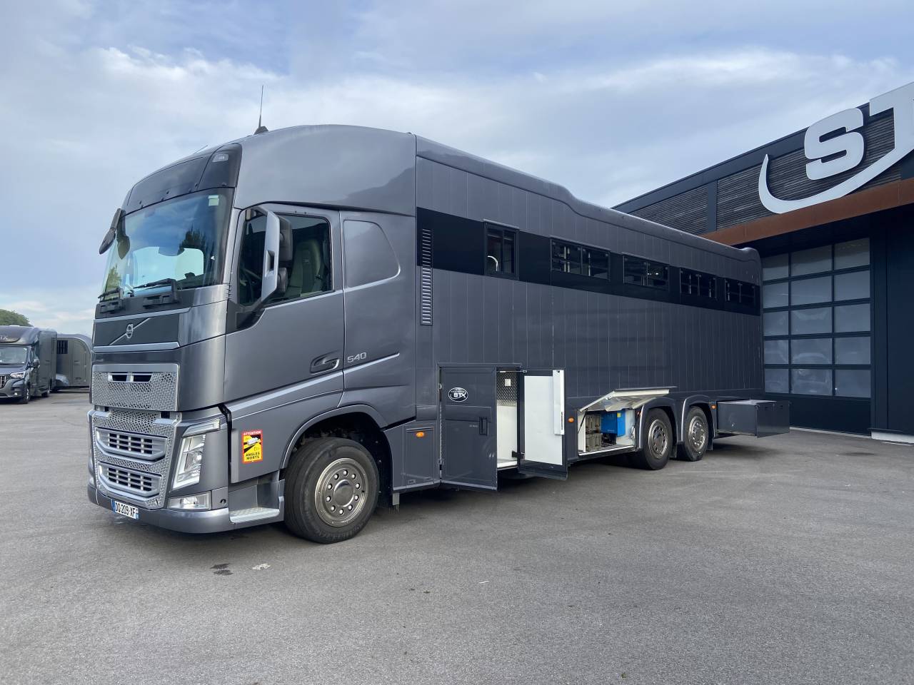Horsebox NON-HGV STX  2015 Used