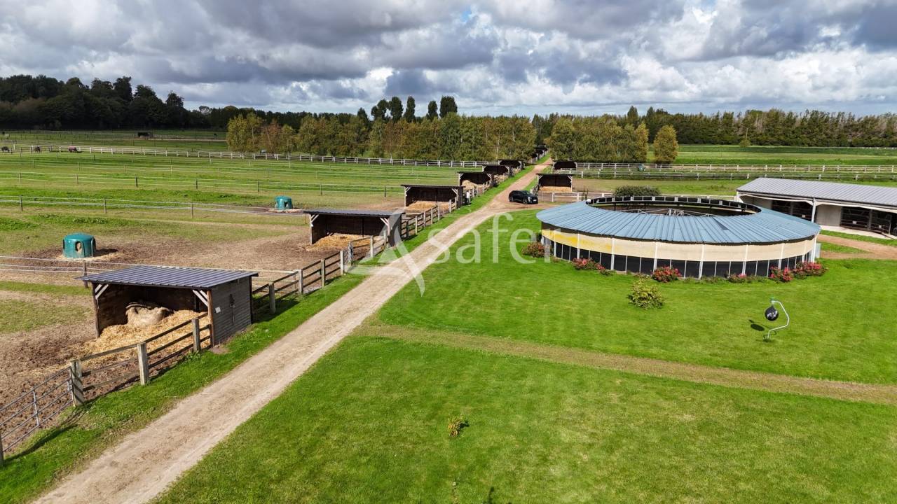 Equestrian property  Calvados