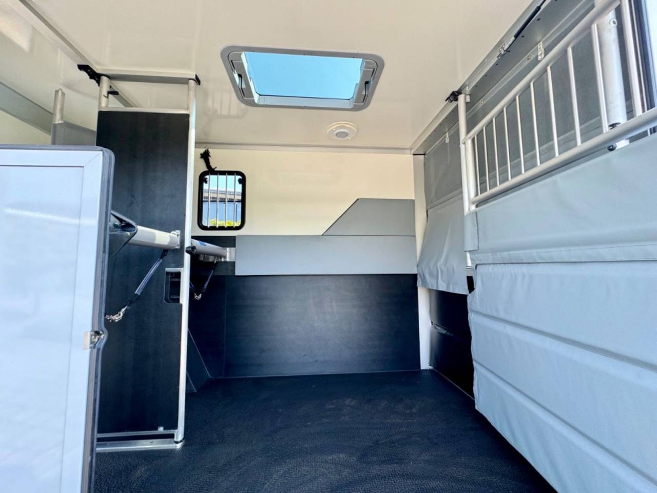 Horsebox HGV Autre marque NISSAN 0 New