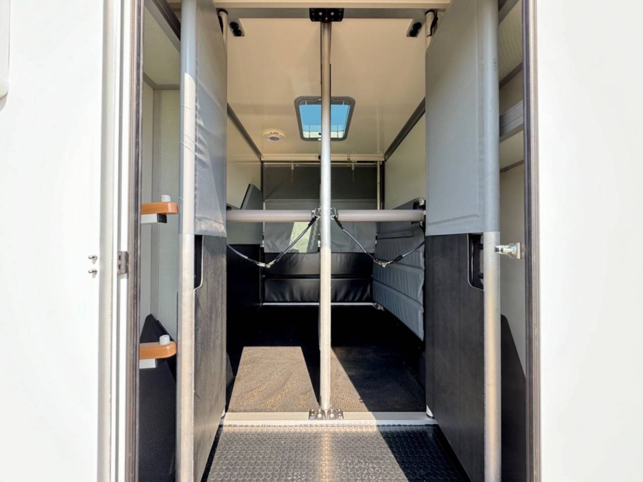 Horsebox HGV Autre marque NISSAN 0 New