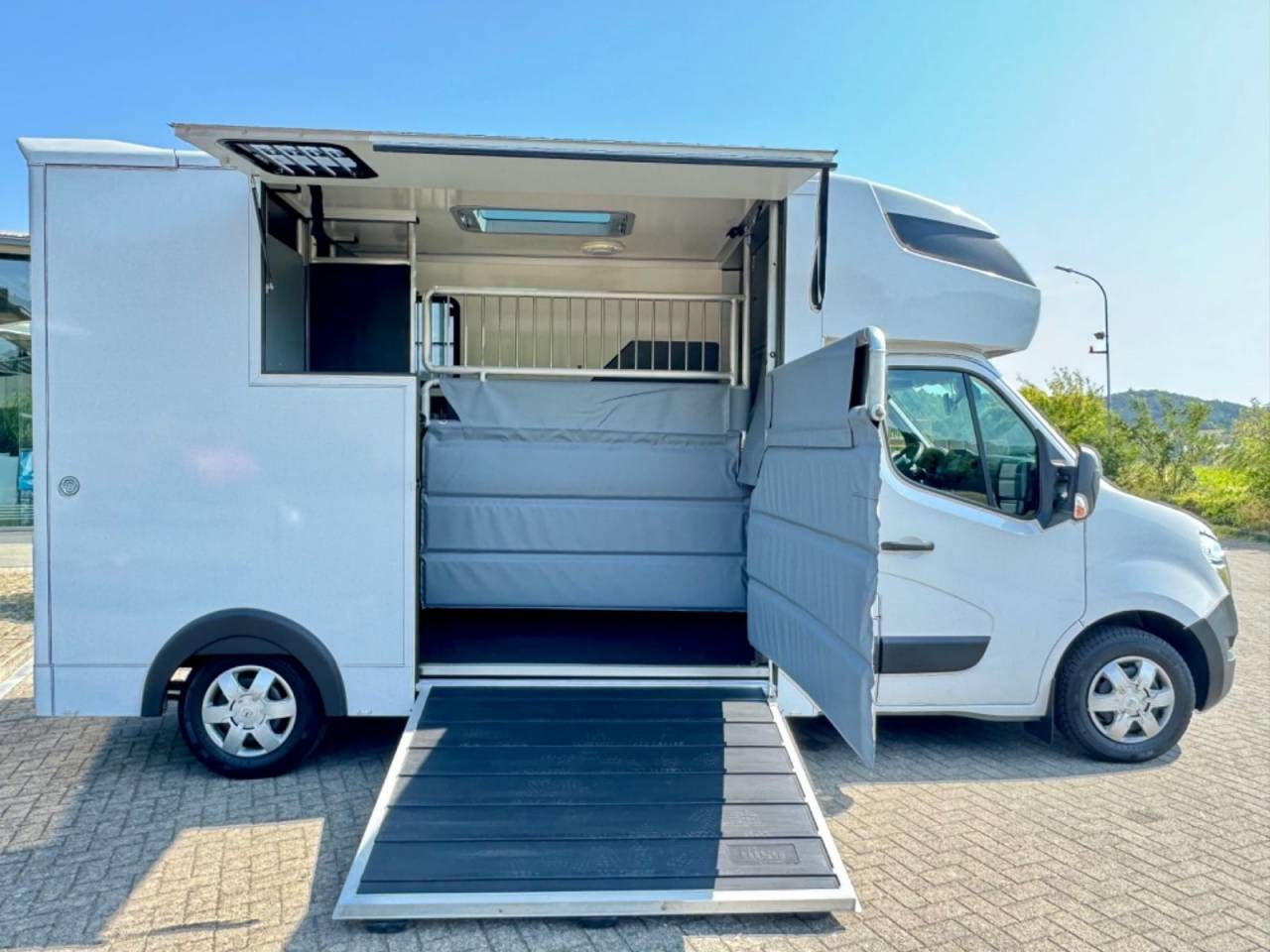 Horsebox HGV Autre marque NISSAN 0 New