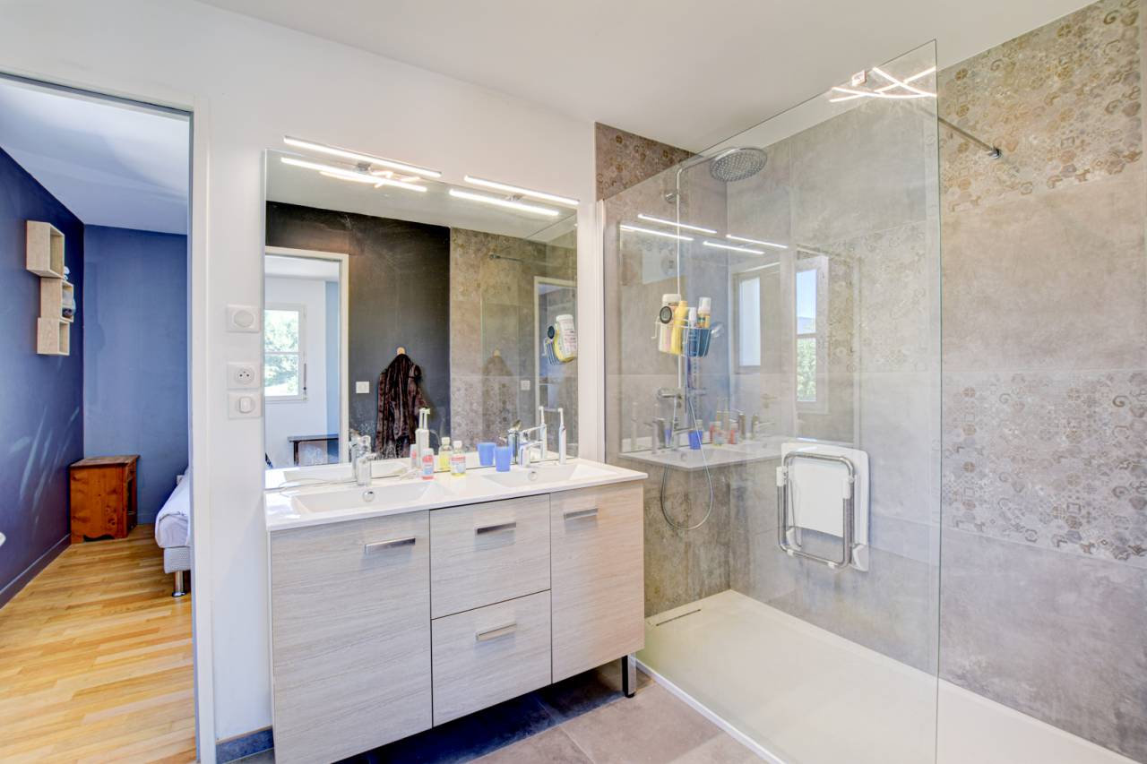 Equestrian property  Isère