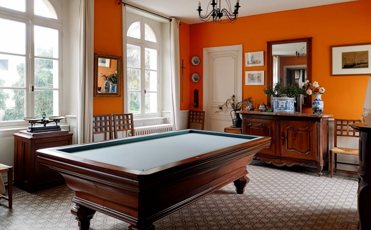 Luxurious equestrian property  Manche