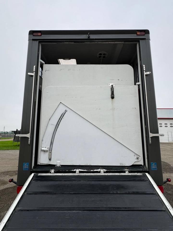 Horsebox NON-HGV MTM VOLVO 2006 Used