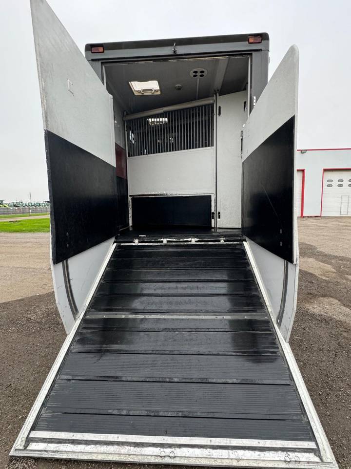 Horsebox NON-HGV MTM VOLVO 2006 Used