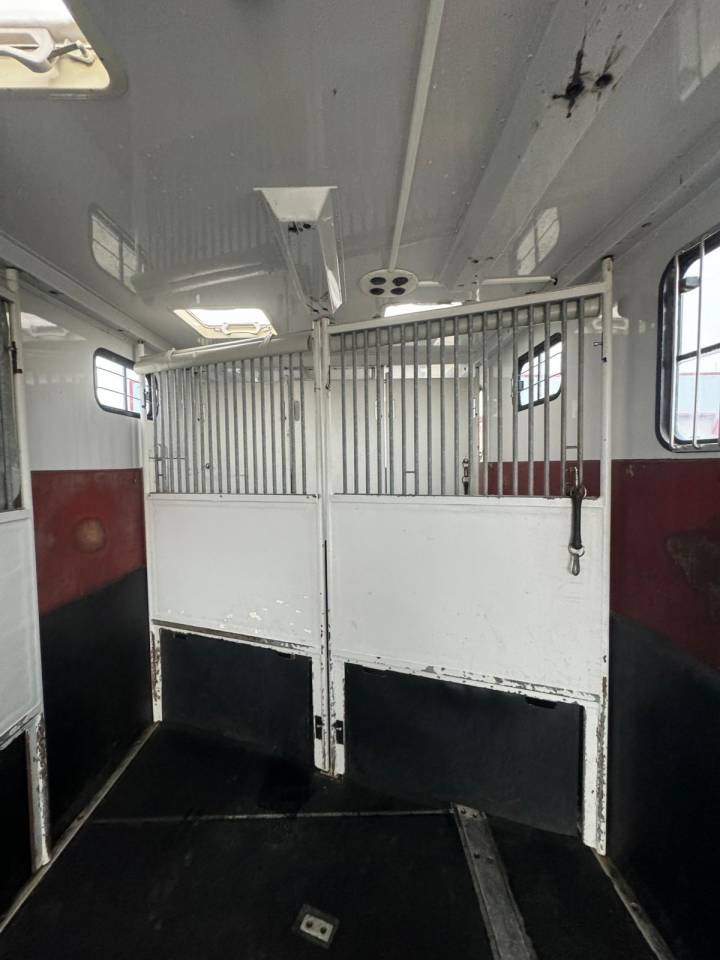 Horsebox NON-HGV MTM VOLVO 2006 Used