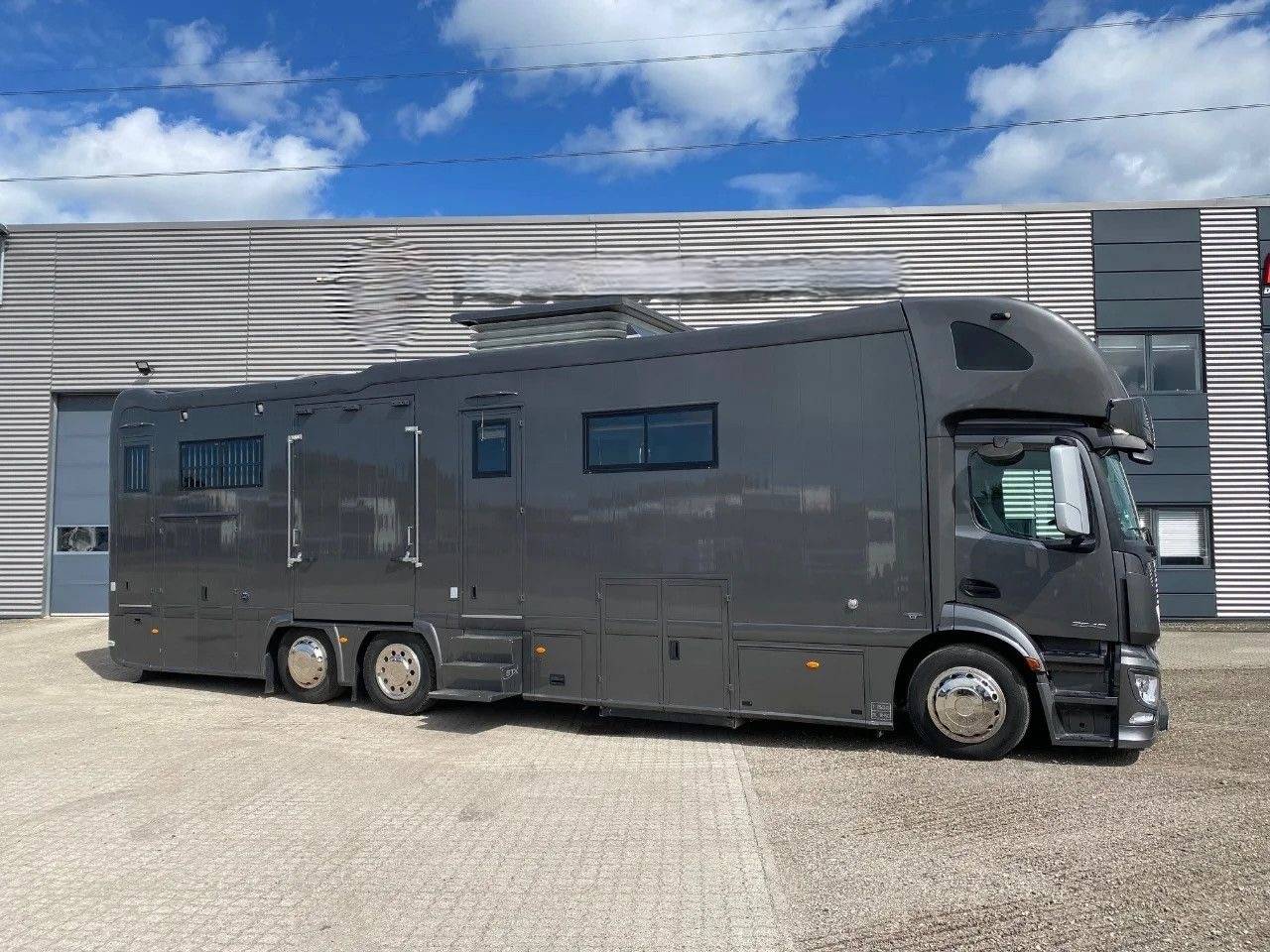 Horsebox NON-HGV Mercedes MERCEDES-BENZ 0 Used