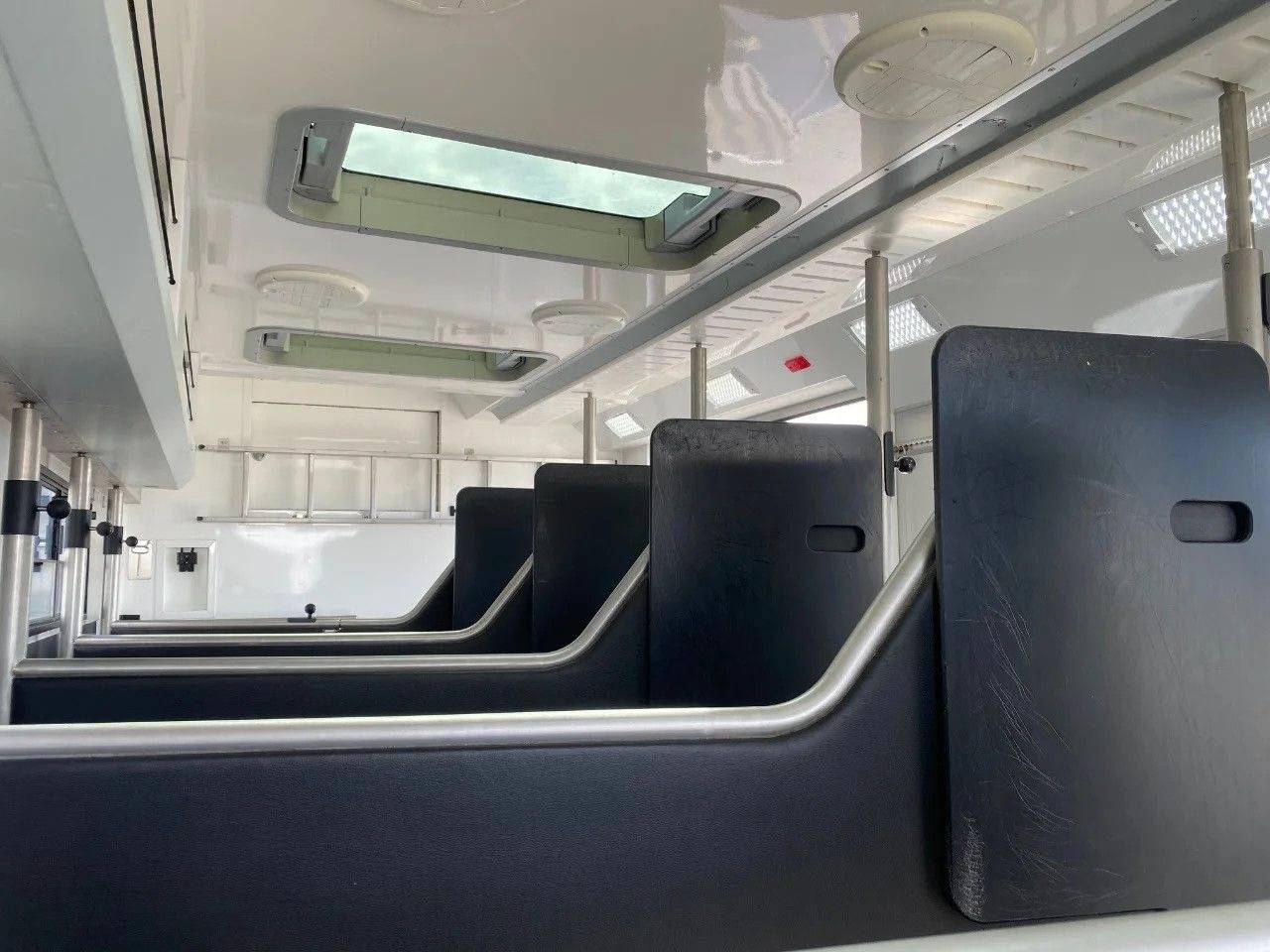 Horsebox NON-HGV Mercedes MERCEDES-BENZ 0 Used