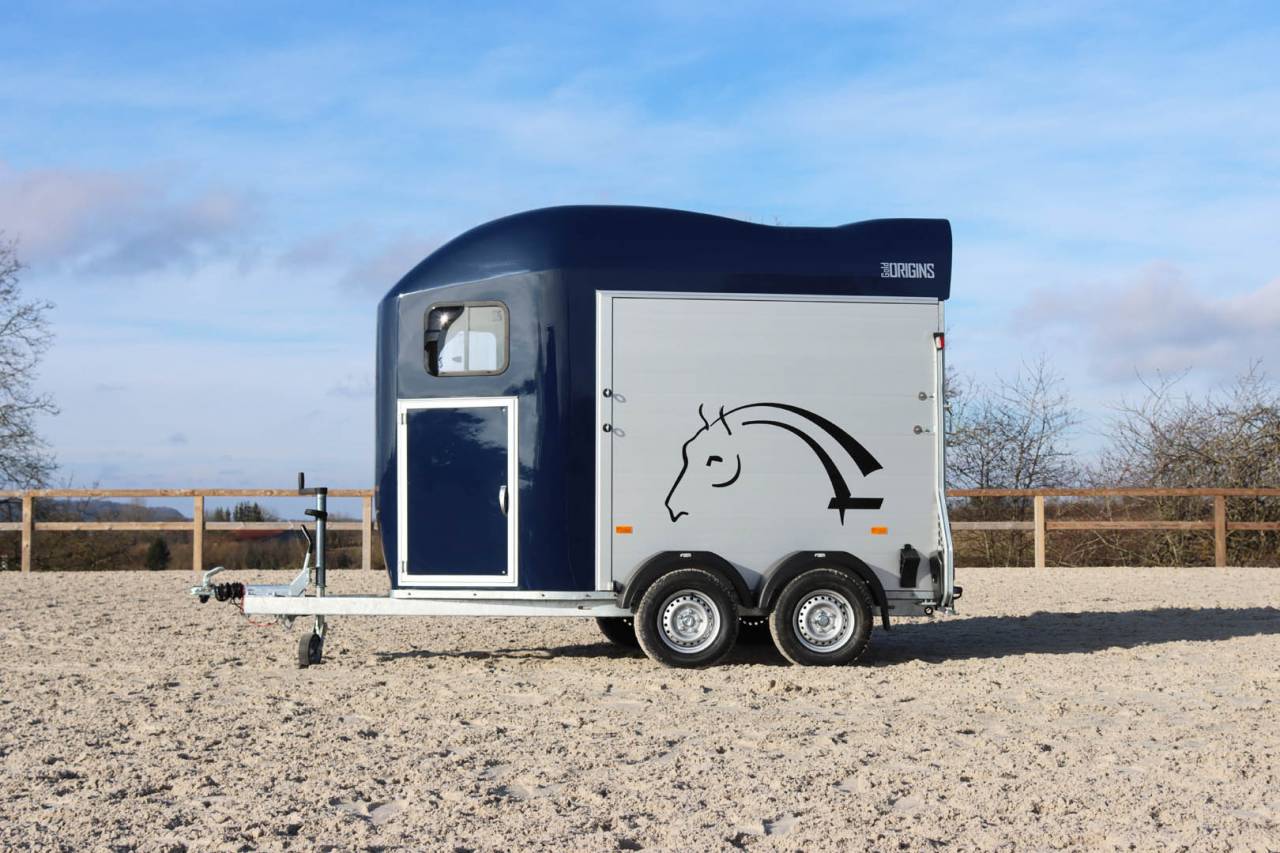 Horse trailer Cheval Liberte GOLD ORIGINS ALULINE AVEC SELLERIE 2 Stalls 2025 New