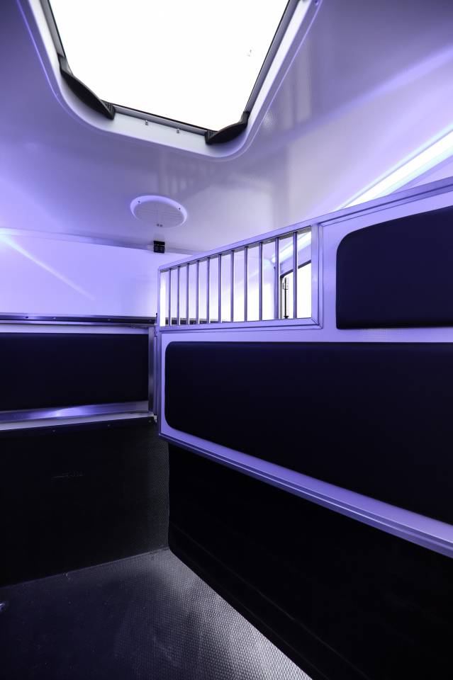 Horsebox HGV Krismar  2025 New