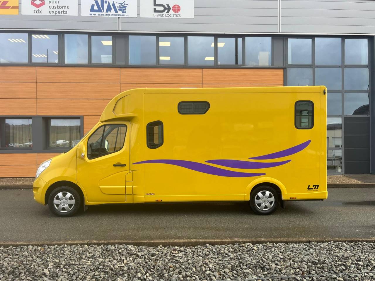 Horsebox HGV Theault PROTEO STALLE 5 PLACES 2017 Used