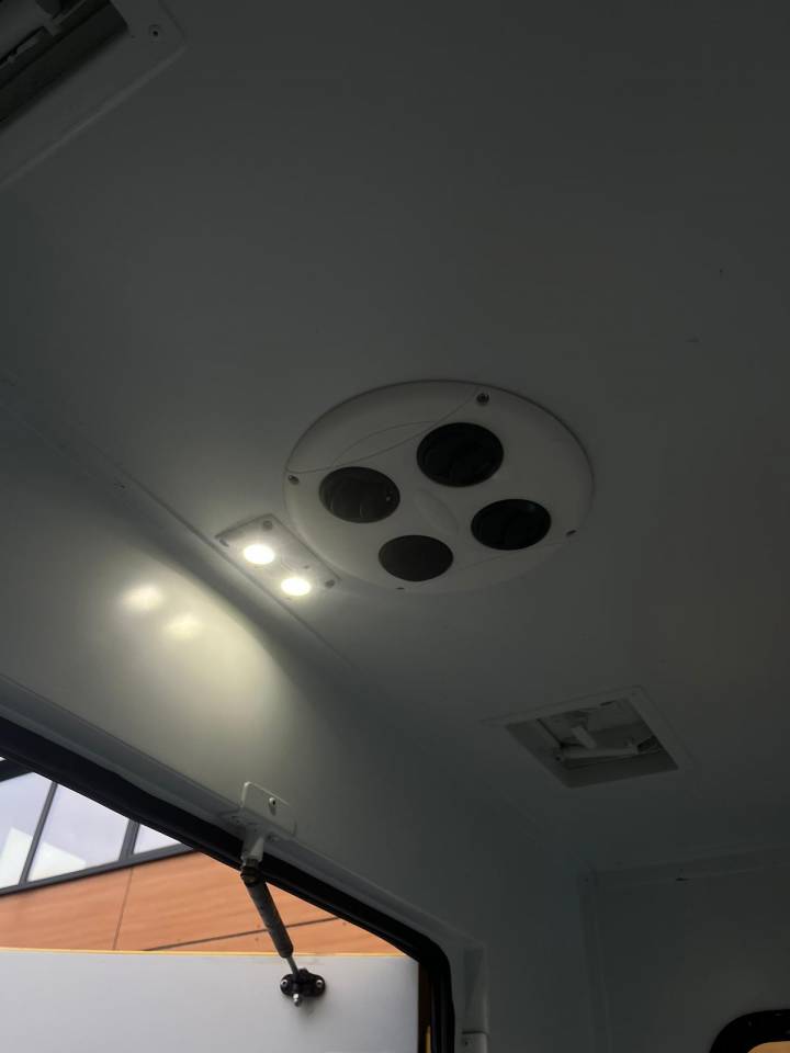 Horsebox HGV Theault PROTEO STALLE 5 PLACES 2017 Used