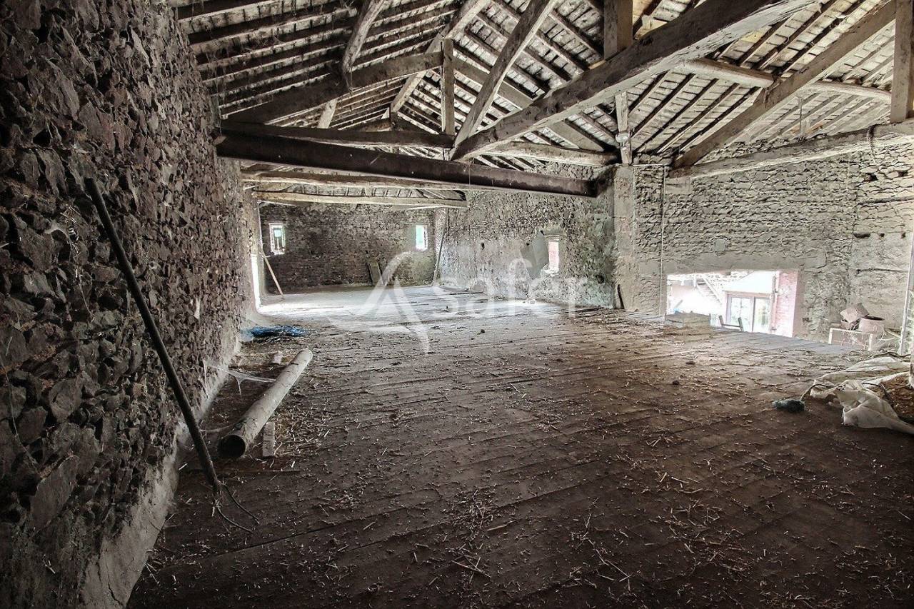 Other country property  Rhône