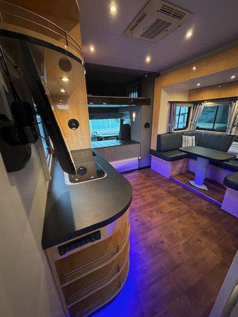 Horsebox NON-HGV Autre marque VOLVO 0 Used