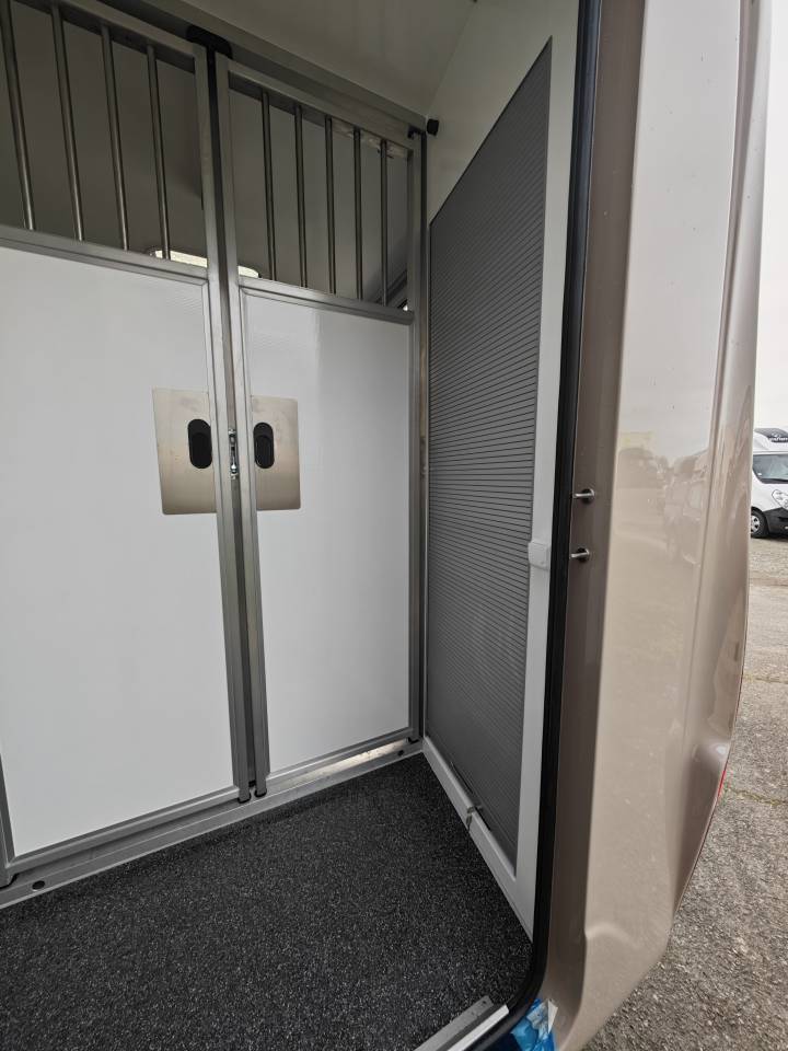 Horsebox HGV Krismar Horsebox 2-5 2025 New