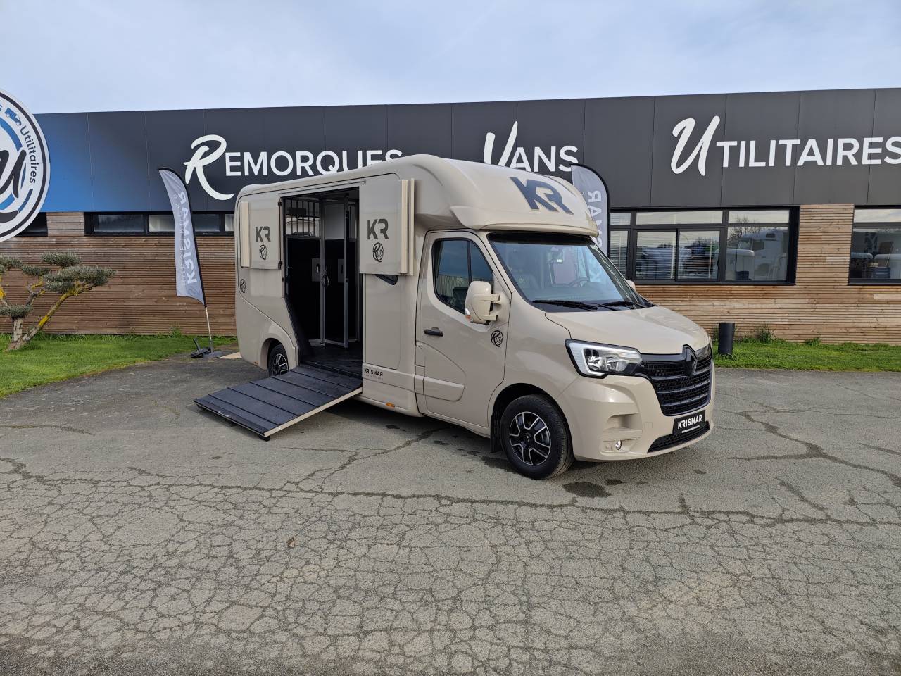 Horsebox HGV Krismar Horsebox 2-5 2025 New