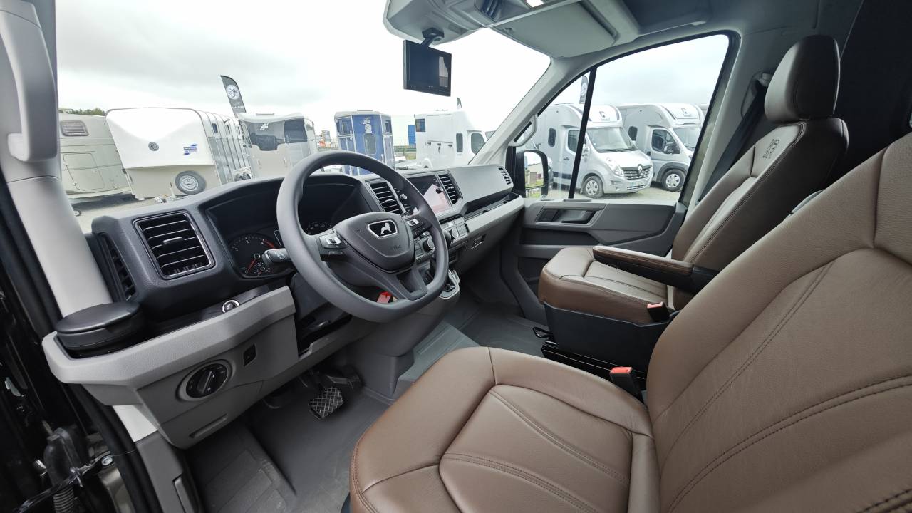 Horsebox HGV Krismar Man TGE Horsebox 5-2 2025 New