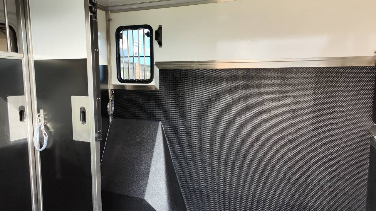 Horsebox HGV Krismar Transit Horsebox 2-3 2025 New