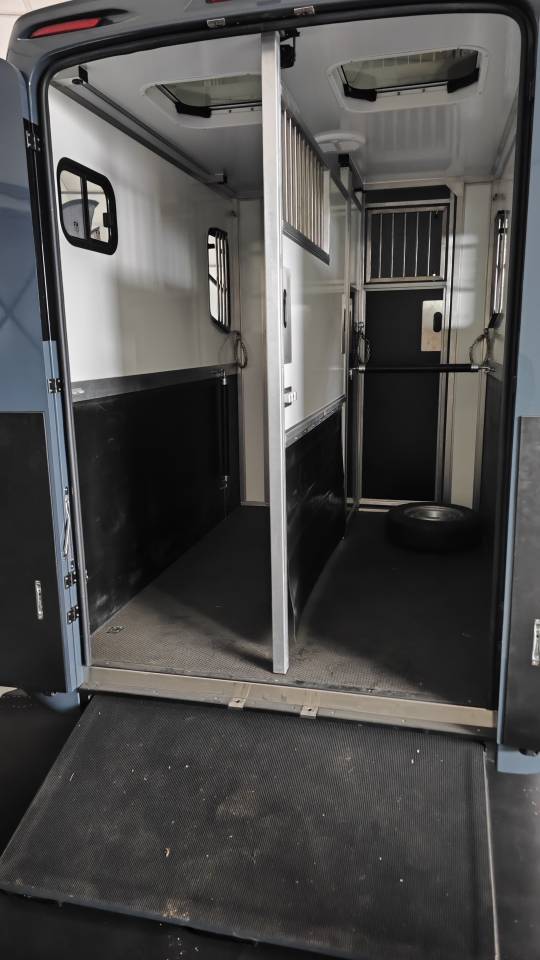 Horse trailer - Other brand - Krismar stalles 2h 2.5 2 Stalls 2025 New