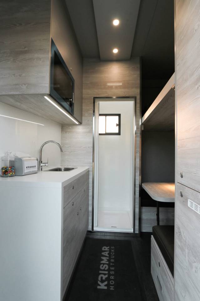 Horse trailer - Other brand - Krismar homecar 3.5 3 Stalls 2025 New