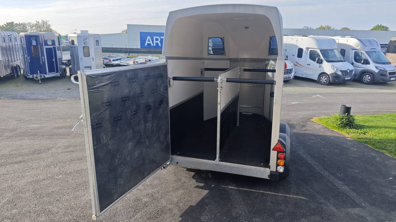Horse trailer Ifor Williams HBEco 506 2 Stalls 2026 New