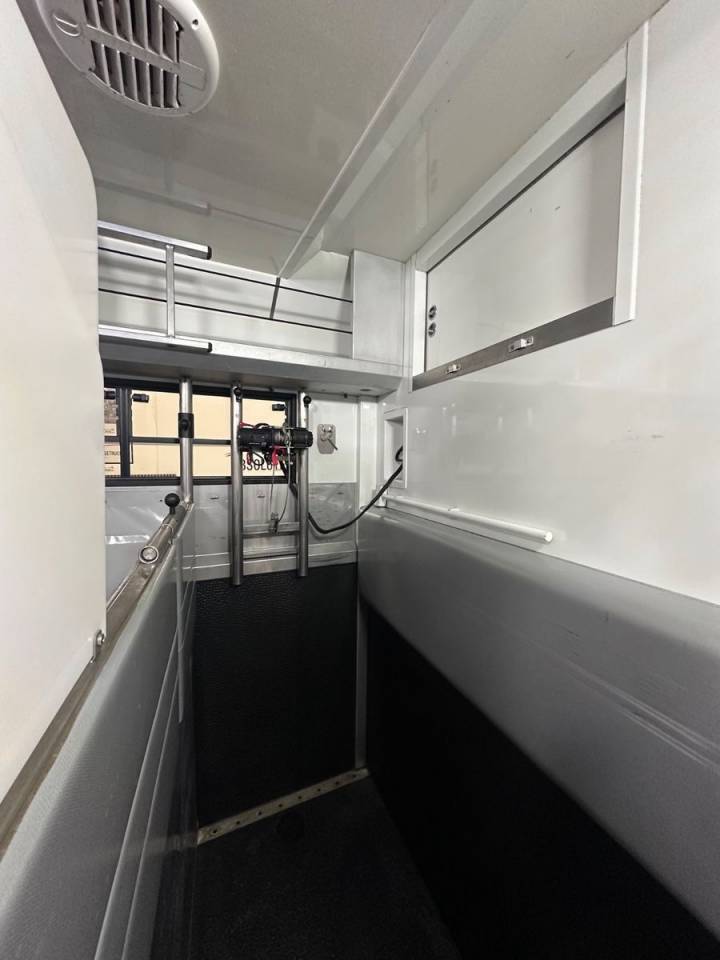 Horsebox NON-HGV Autre marque VOLVO 0 Used