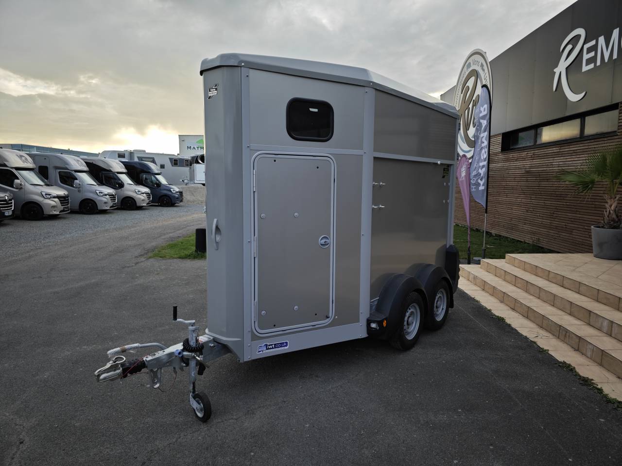 Horse trailer Ifor Williams Hb403 1,5 Stalls 2025 New