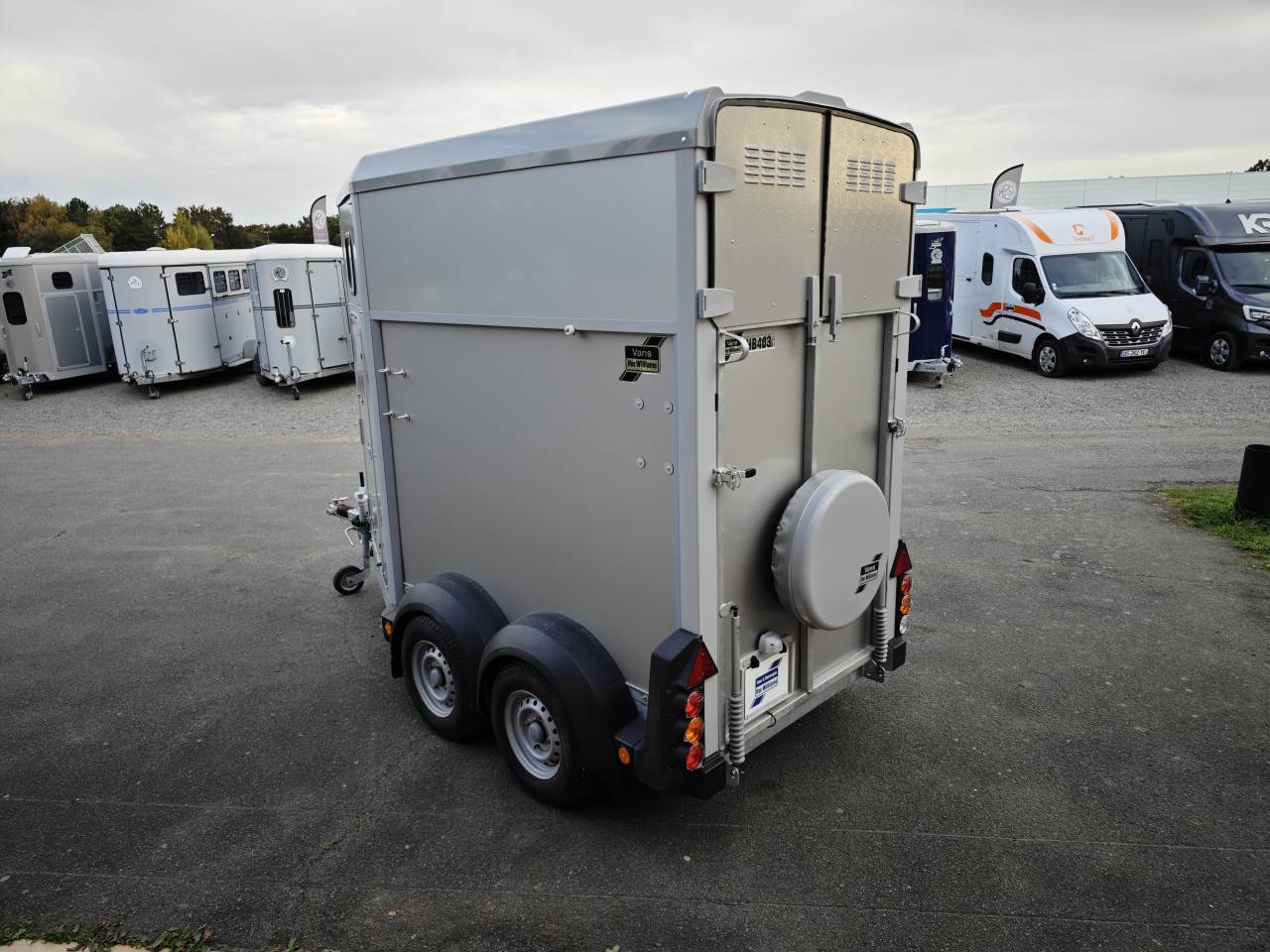 Horse trailer Ifor Williams Hb403 1,5 Stalls 2025 New