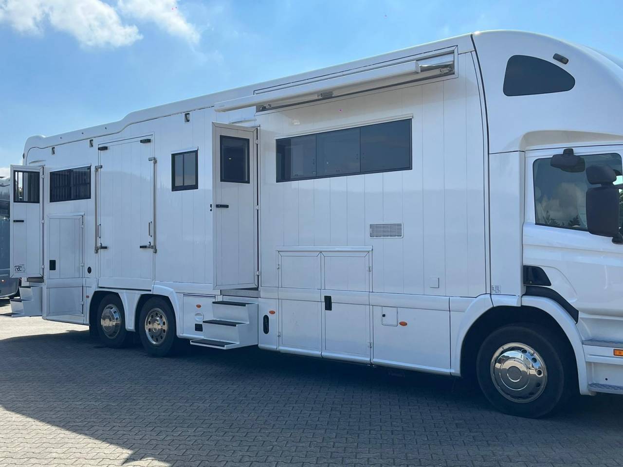 Horsebox NON-HGV Scania SCANIA 0 Used