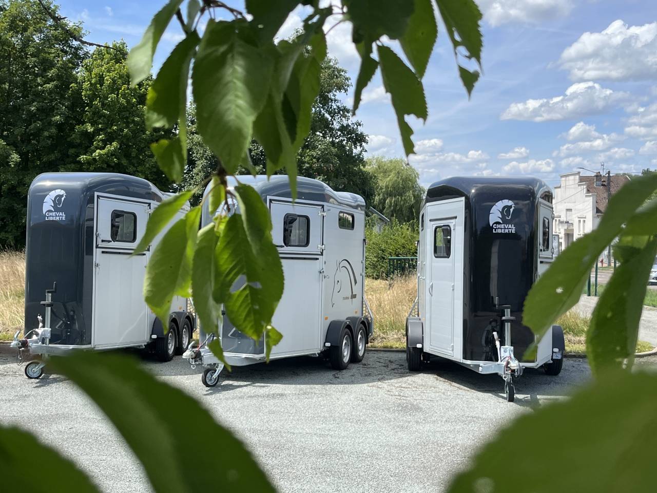 LCM - Le cheval Mobile | Horse transport > Horse trailers, Repair