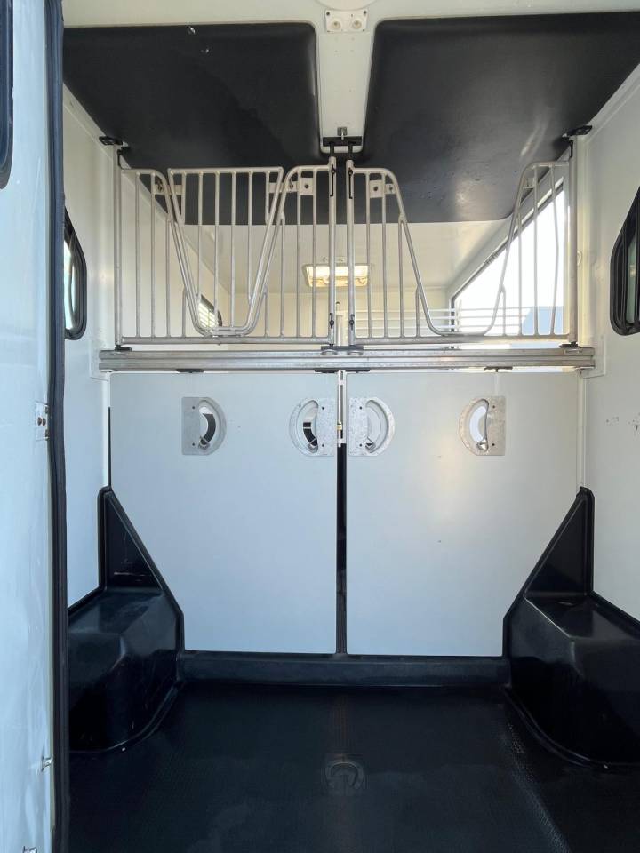 Horsebox HGV Theault VL BOXER THEAULT PROTEO 2014 Used