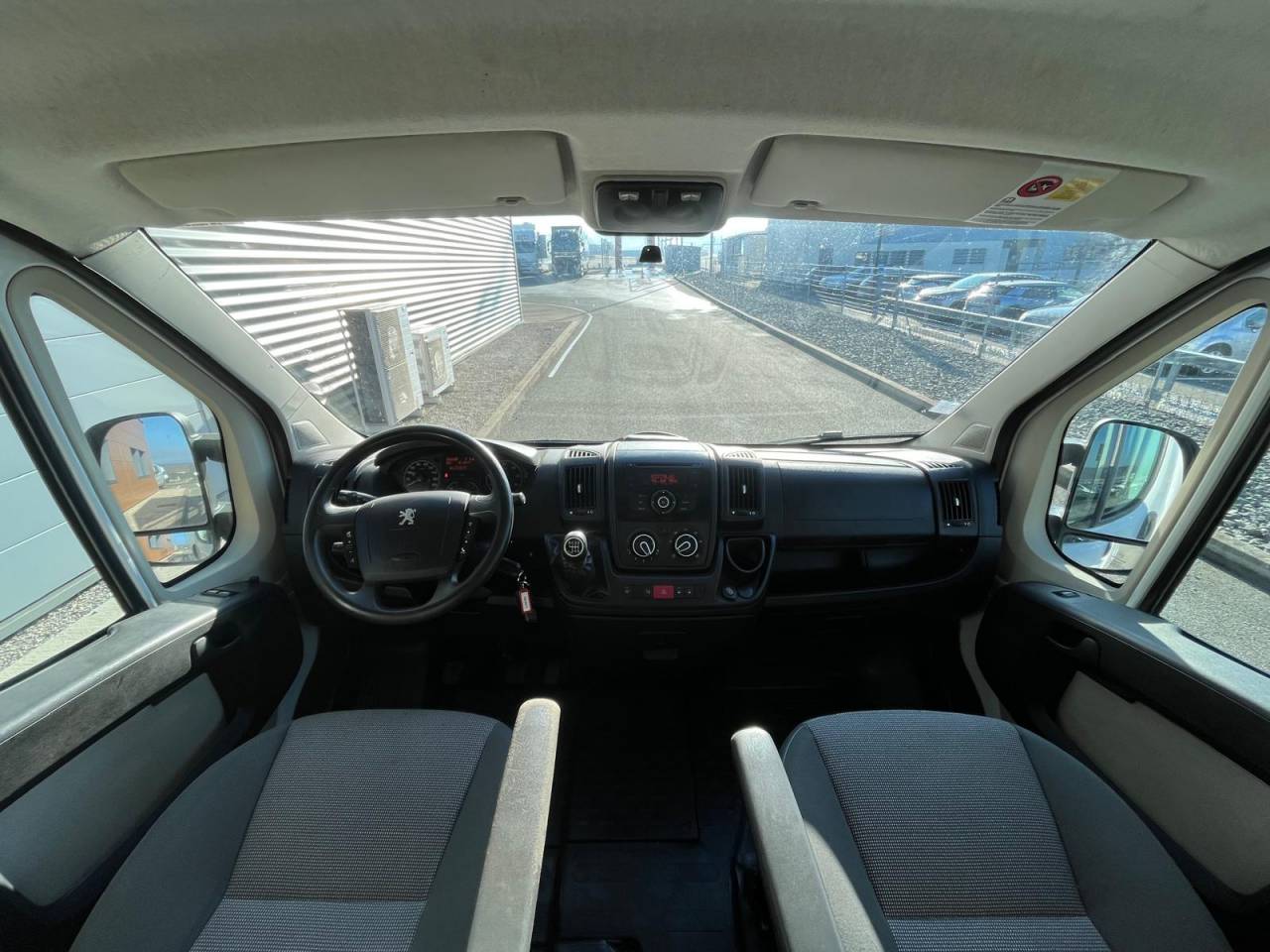 Horsebox HGV Theault VL BOXER THEAULT PROTEO 2014 Used