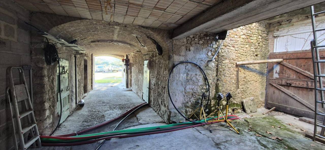 Equestrian property  Gard