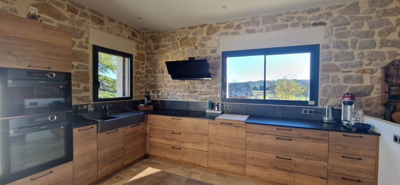 Equestrian property  Gard